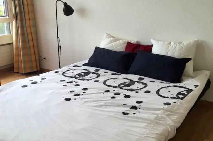 Apartment Central Furnished 2br In *